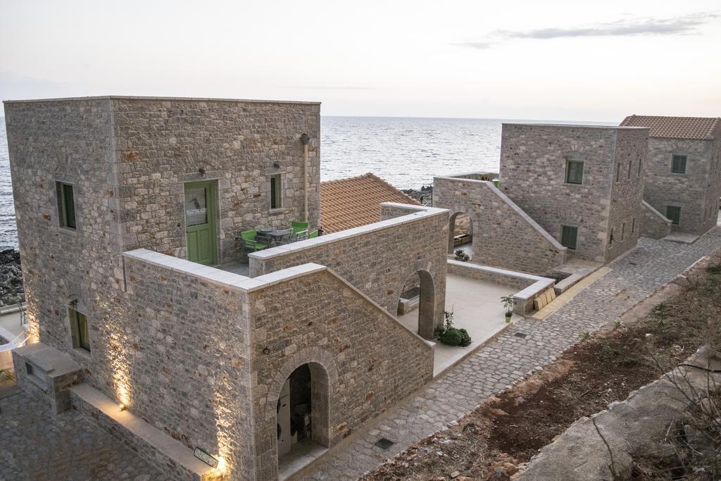 Alkyon Seaside Studios Néon Oítilon Esterno foto